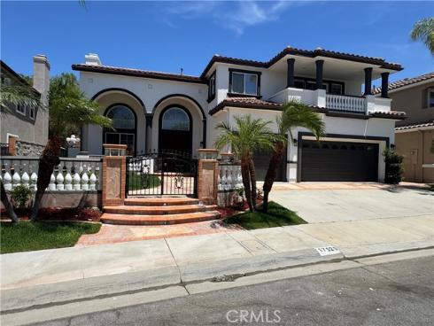 17529 Cloverdale