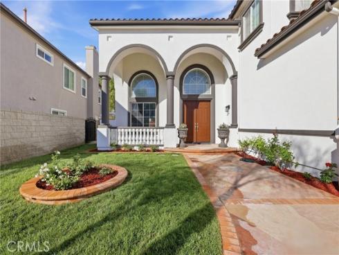 17529 Cloverdale , Yorba Linda, CA