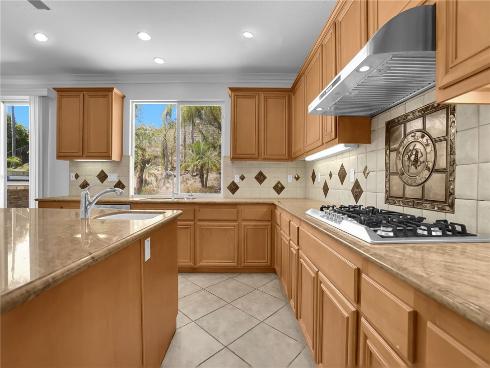 17201 Fremont , Yorba Linda, CA